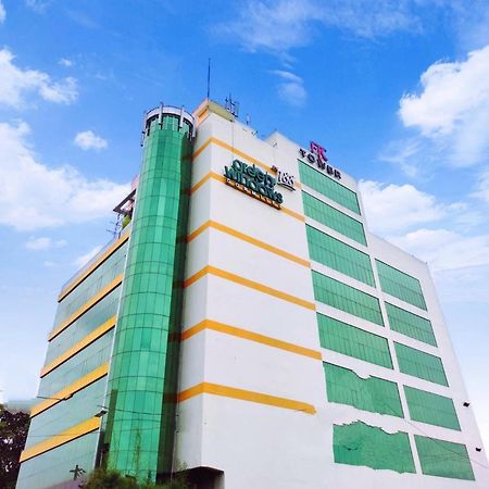 Greenwindows Hotel Davao ภายนอก รูปภาพ