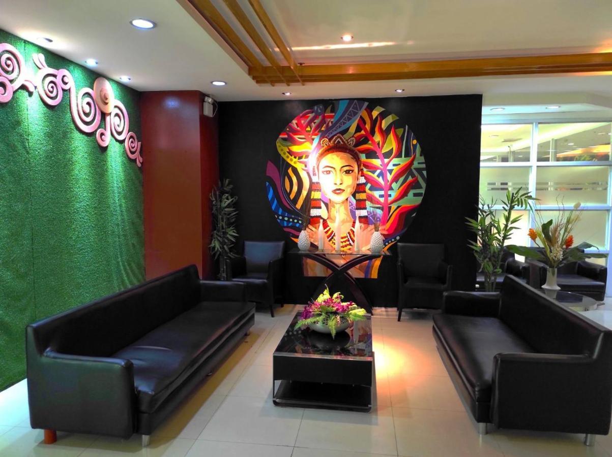 Greenwindows Hotel Davao ภายนอก รูปภาพ